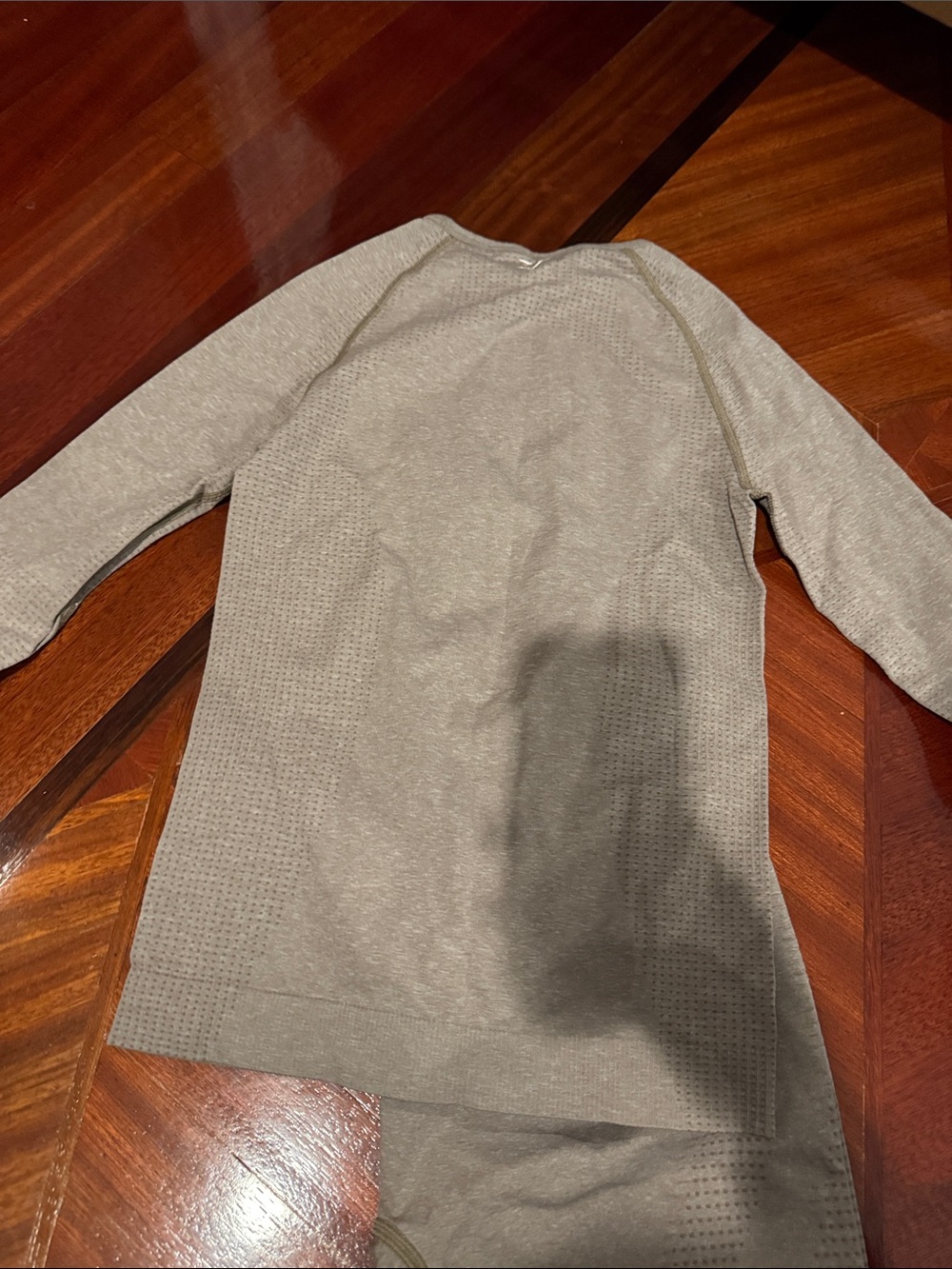Gymshark Seamless Long Sleeve Top & High-Waist Shorts - Light Taupe - Picture 3 of 3